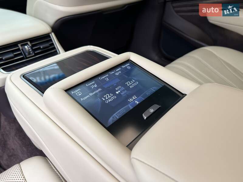 Седан Lexus LS 2018 в Киеве