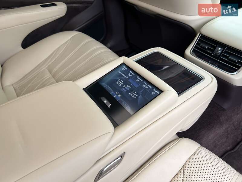 Седан Lexus LS 2018 в Киеве