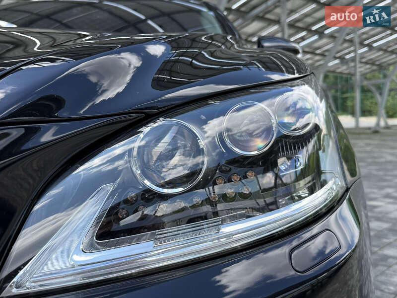 Седан Lexus LS 2013 в Львове