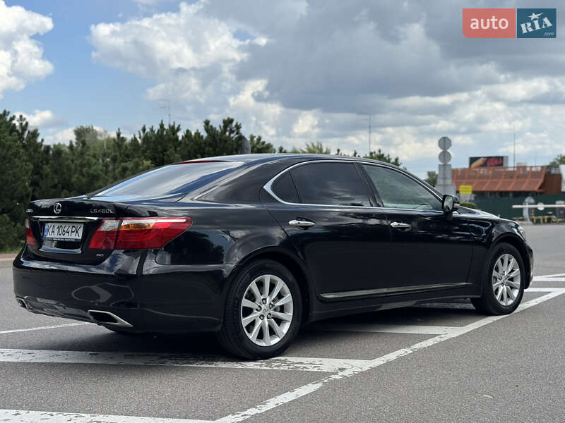 Седан Lexus LS 2012 в Киеве