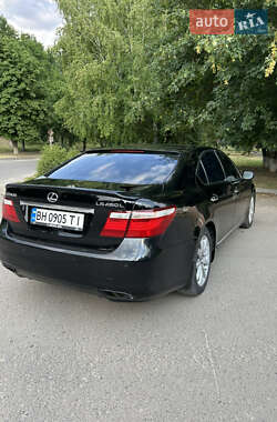 Седан Lexus LS 2007 в Чечельнике