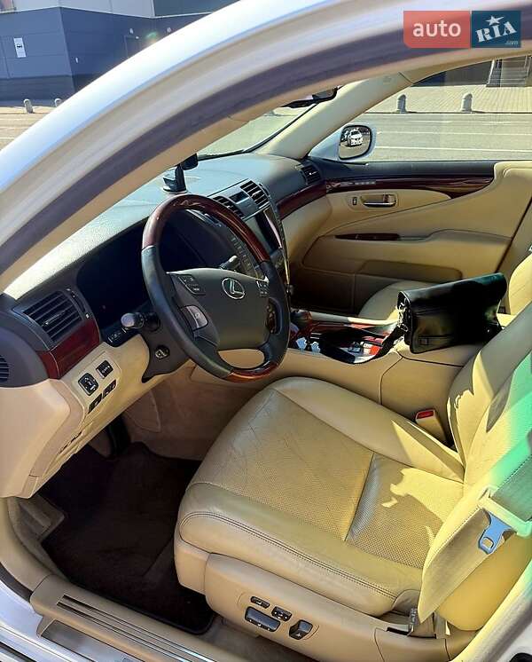 Седан Lexus LS 2009 в Києві фото 8 Седан Lexus LS 2009 в Києві