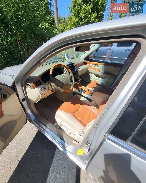 Седан Lexus LS 2004 в Запоріжжі