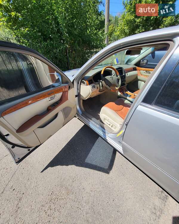 Седан Lexus LS 2004 в Запоріжжі