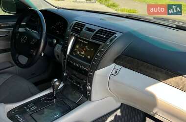 Седан Lexus LS 2007 в 
