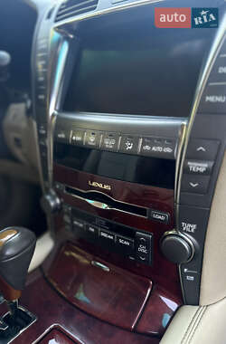 Седан Lexus LS 2007 в 