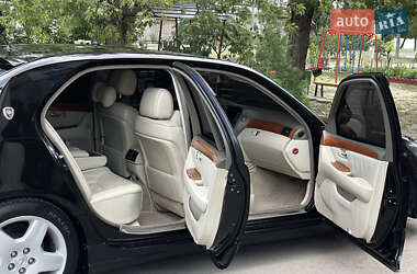 Седан Lexus LS 2004 в 