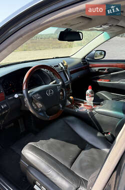 Седан Lexus LS 2007 в 