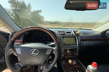 Седан Lexus LS 2007 в 