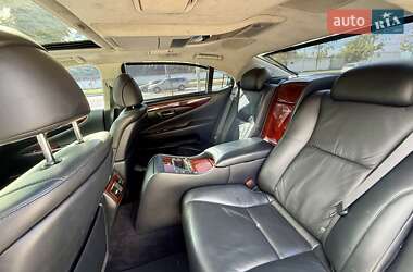 Седан Lexus LS 2009 в 