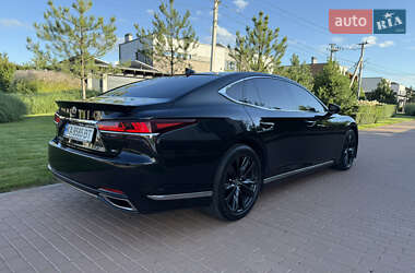 Седан Lexus LS 2018 в 