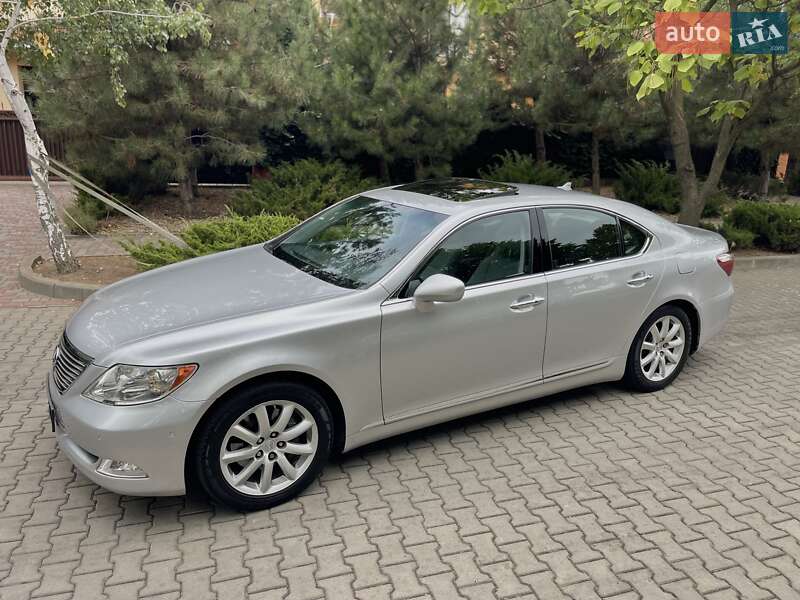 Lexus LS 2006