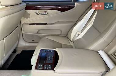 Седан Lexus LS 2007 в 