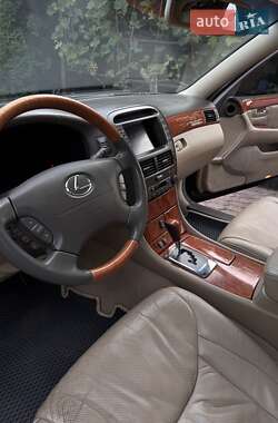 Седан Lexus LS 2006 в 