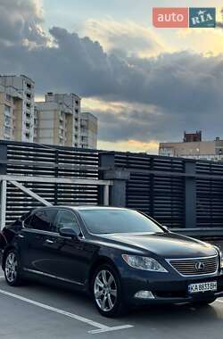 Седан Lexus LS 2007 в 