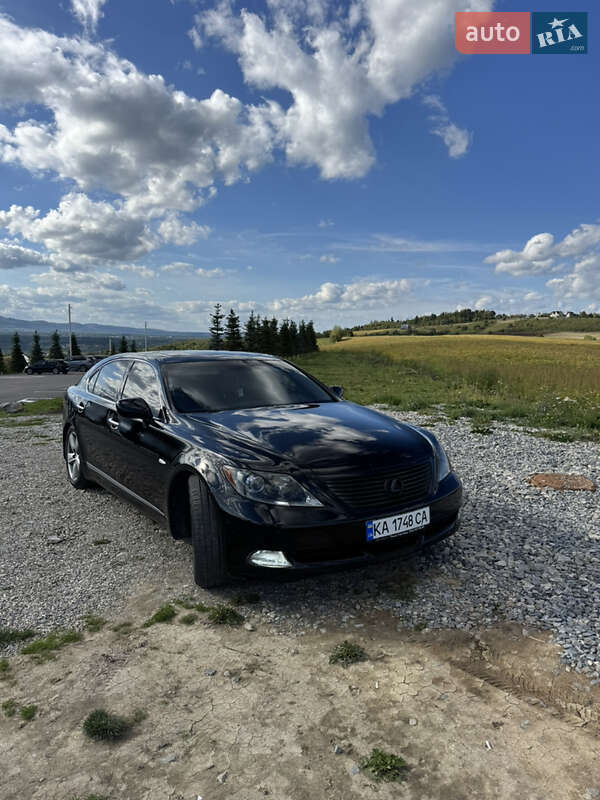 Седан Lexus LS 2007 в Ивано-Франковске