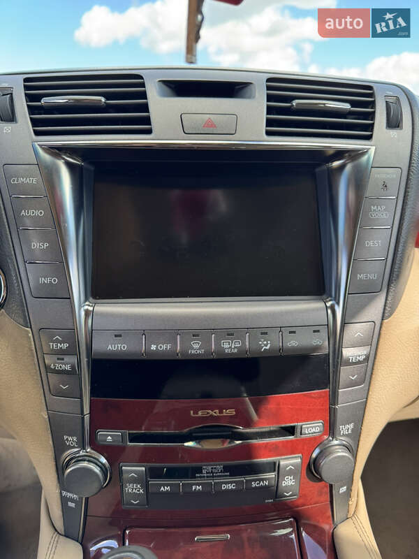 Седан Lexus LS 2007 в Ивано-Франковске