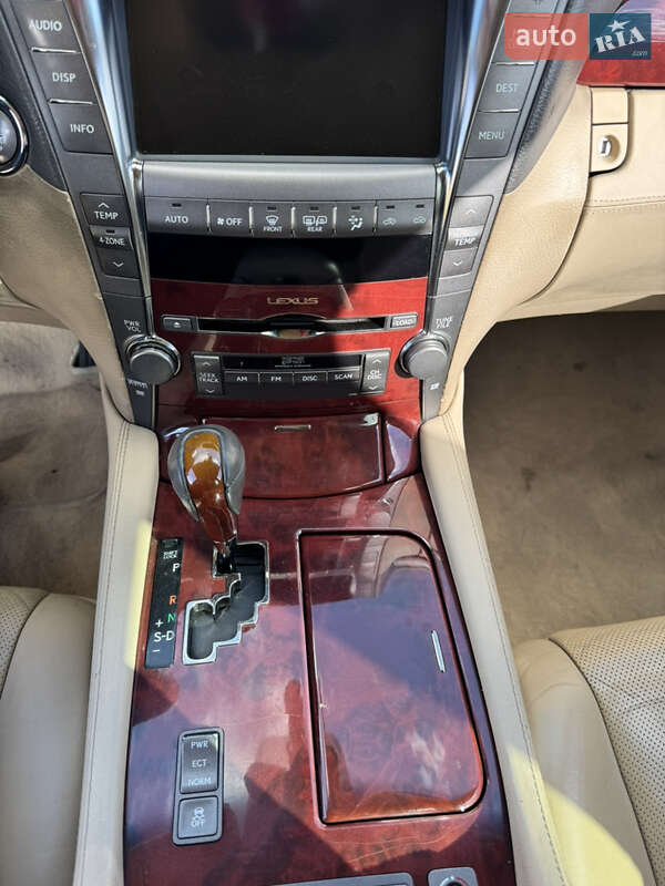 Седан Lexus LS 2007 в Ивано-Франковске