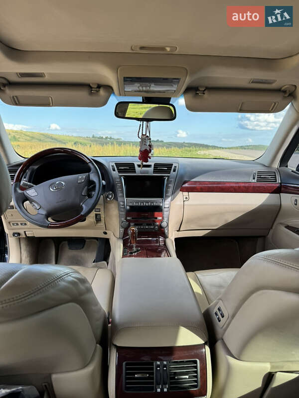 Седан Lexus LS 2007 в Ивано-Франковске