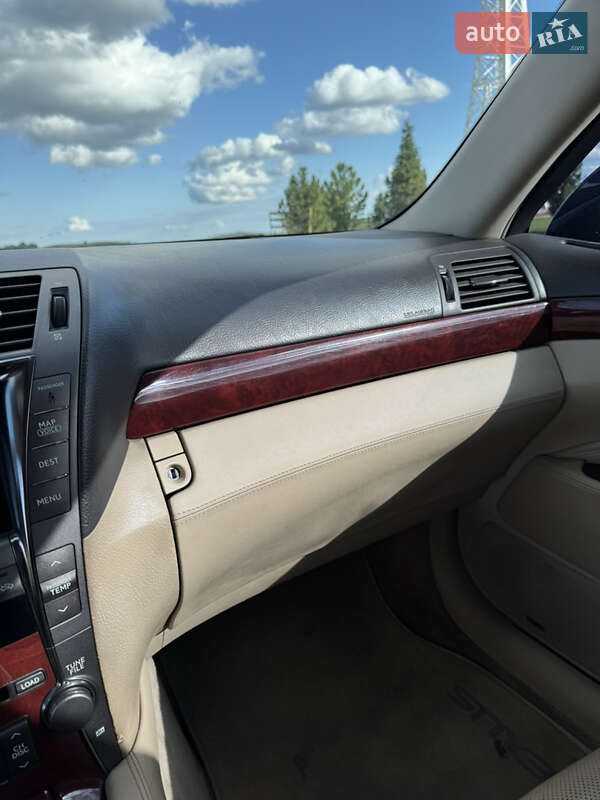 Седан Lexus LS 2007 в Ивано-Франковске