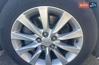 Седан Lexus LS 2011 в 