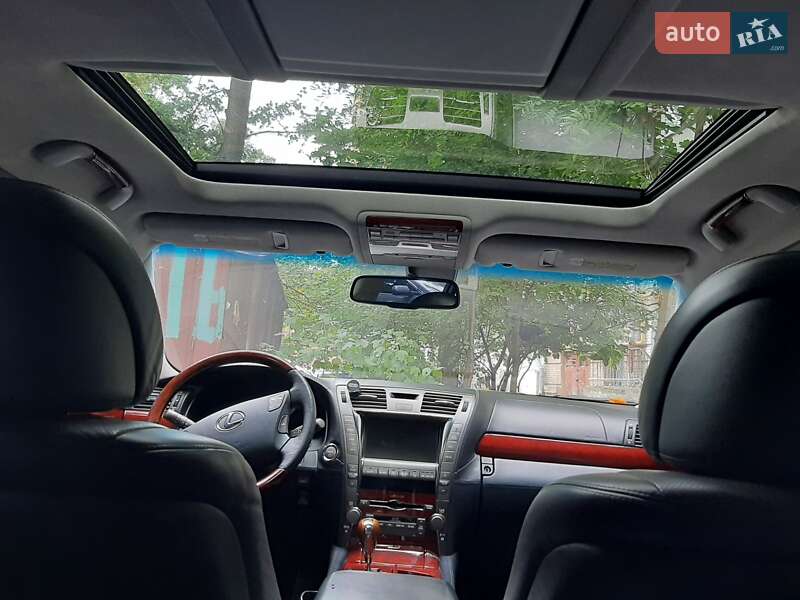 Седан Lexus LS 2007 в Киеве