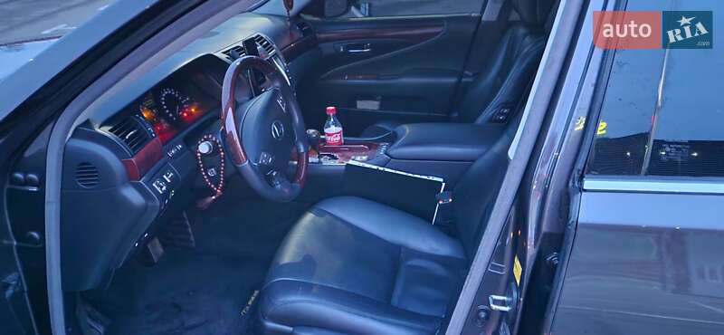 Седан Lexus LS 2007 в Києві