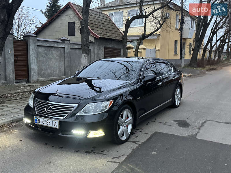 Седан Lexus LS 2007 в Измаиле