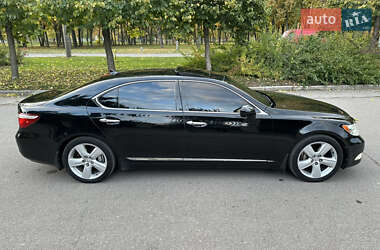 Седан Lexus LS 2007 в 