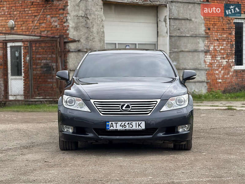 Седан Lexus LS 2011 в Івано-Франківську