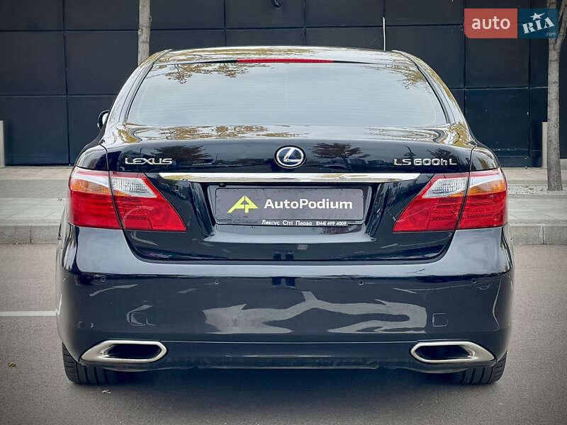 Седан Lexus LS 2012 в Киеве