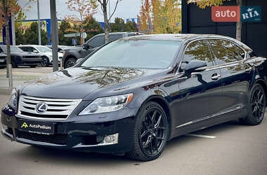 Седан Lexus LS 2012 в 