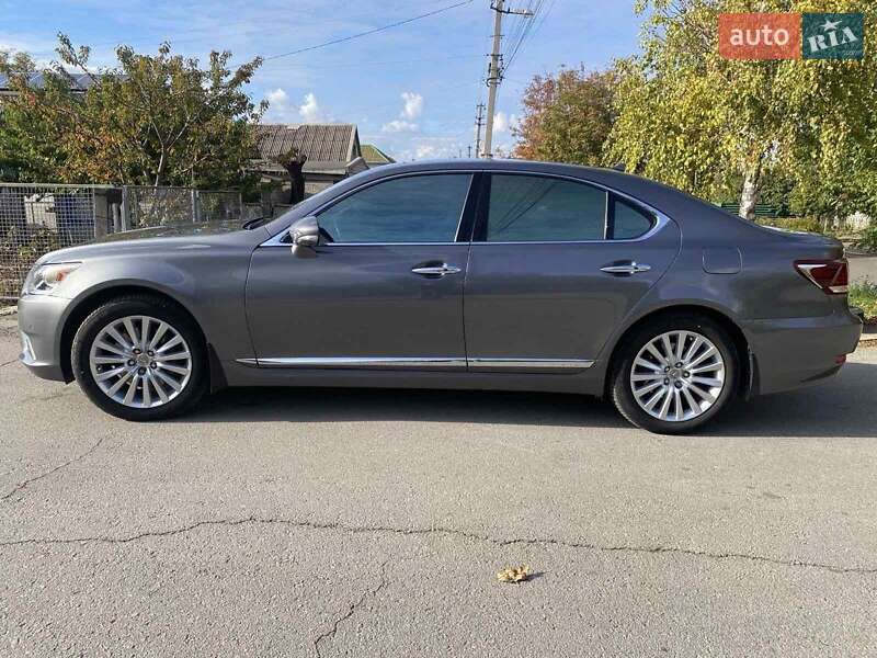Lexus LS 2013