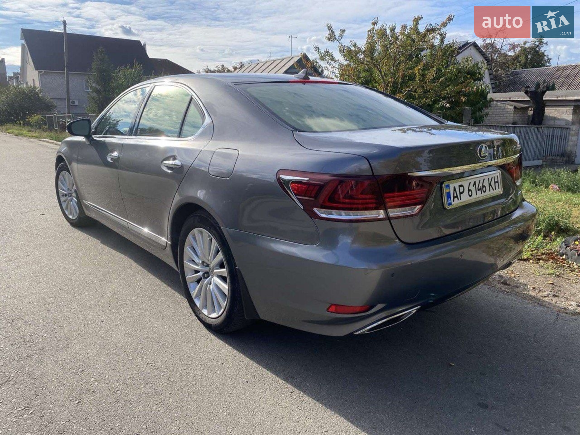 2013 Lexus LS - мініатюра 8