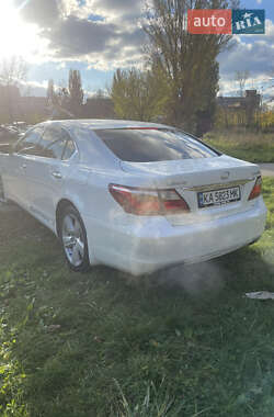 Седан Lexus LS 2010 в Киеве