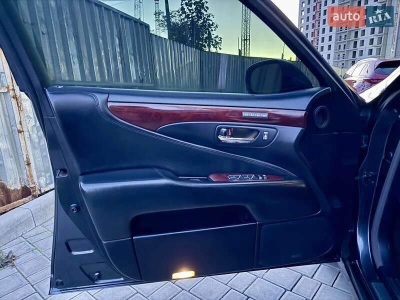 Седан Lexus LS 2007 в Одессе фото 29 Седан Lexus LS 2007 в Одессе