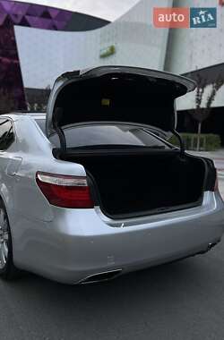 Седан Lexus LS 2007 в Києві