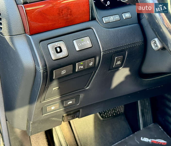 Седан Lexus LS 2007 в Ужгороде