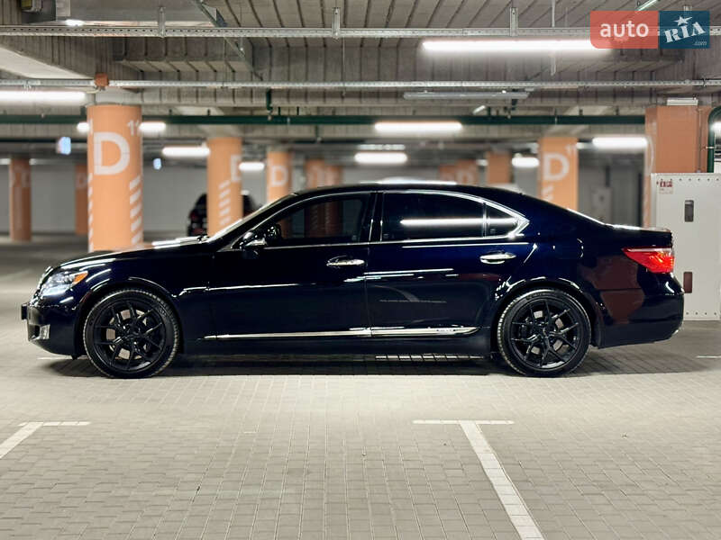 Седан Lexus LS 2012 в Києві