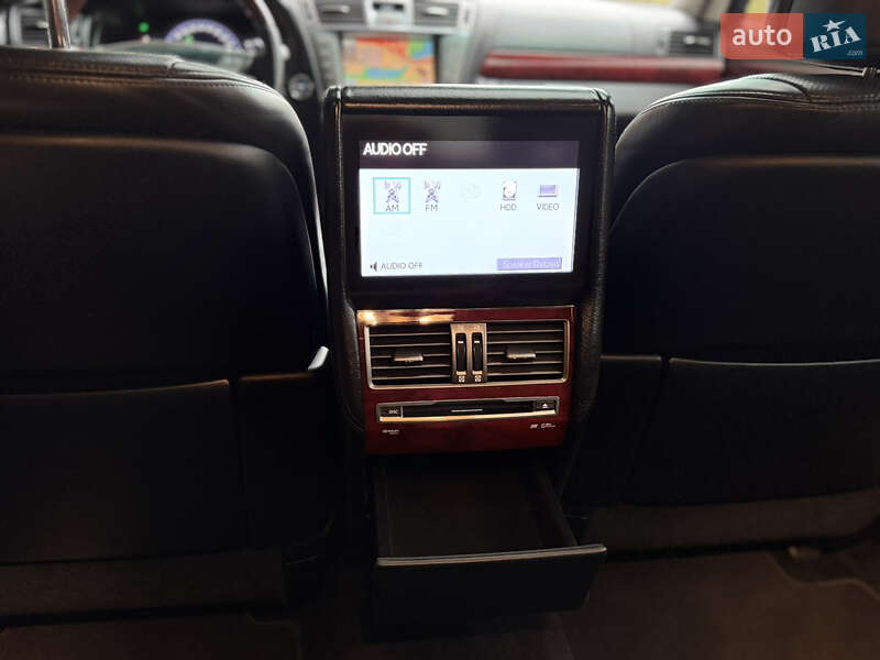 Седан Lexus LS 2012 в Києві