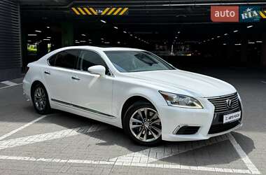 Седан Lexus LS 2015 в Киеве