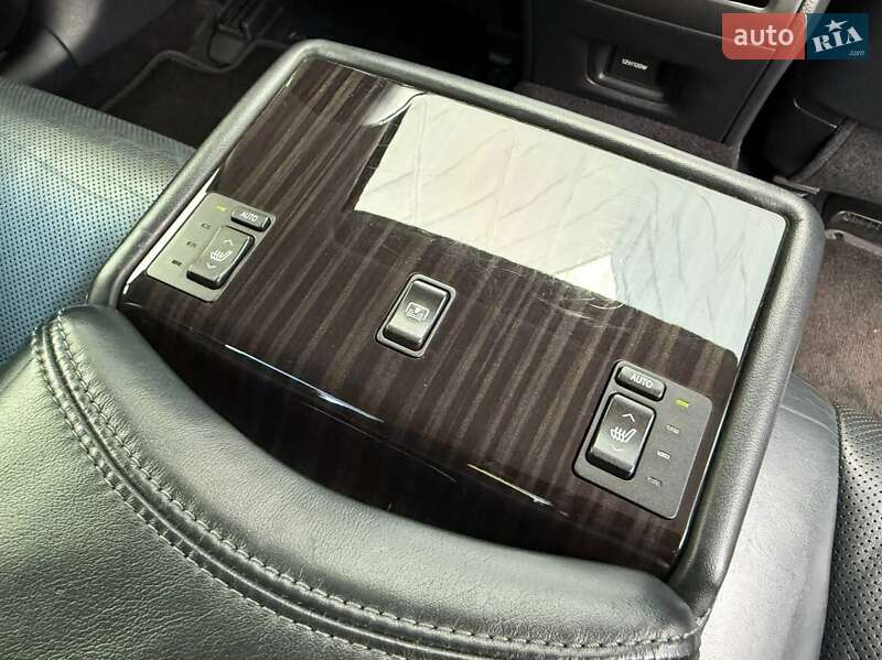 Седан Lexus LS 2015 в Киеве фото 30 Седан Lexus LS 2015 в Киеве