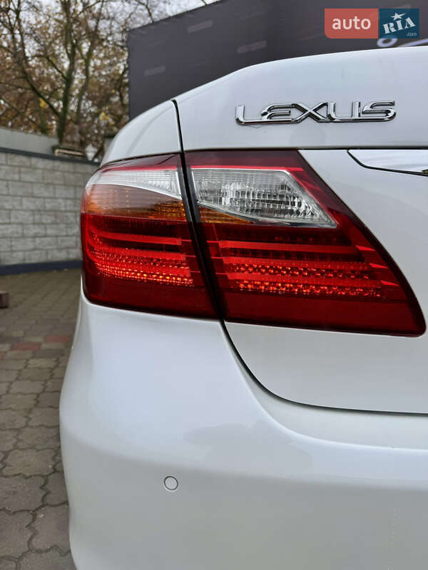 Седан Lexus LS 2010 в Одесі