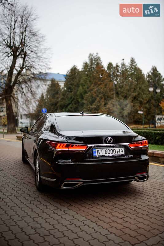 Седан Lexus LS 2018 в Ивано-Франковске