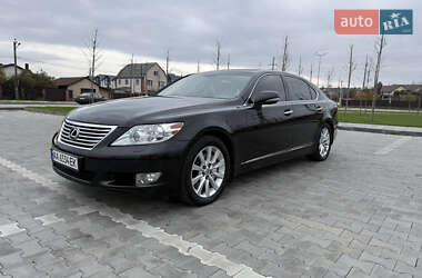 Седан Lexus LS 2011 в Ирпене