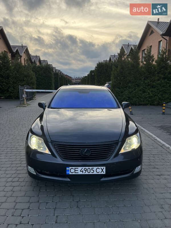Седан Lexus LS 2008 в Виннице