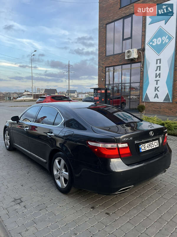 Седан Lexus LS 2008 в Виннице