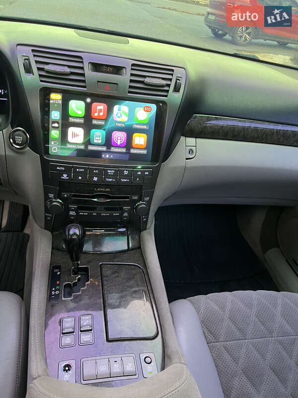 Седан Lexus LS 2008 в Виннице