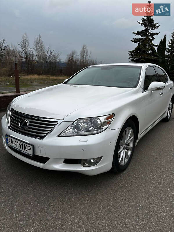 Седан Lexus LS 2011 в Києві