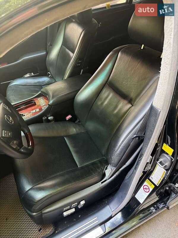 Седан Lexus LS 2008 в Києві